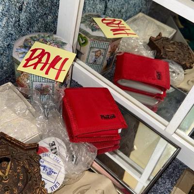 Sale Photo Thumbnail #473: Mirror, purses/bags, naughty frogs, etc.
