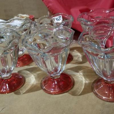 Sale Photo Thumbnail #111: Sundae Cup Set in great condition!