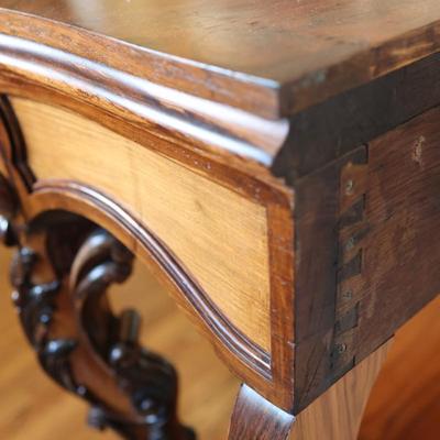 Carved Wood Console Table with Shell and Acanthus Motifs