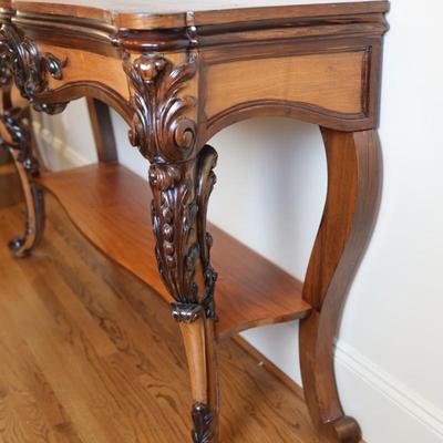Carved Wood Console Table with Shell and Acanthus Motifs