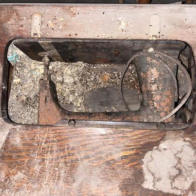 Sale Photo Thumbnail #745: Very rusty and dirty