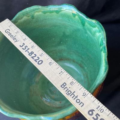 Sale Photo Thumbnail #685: Jardiniere that looks to be Weller.  Some crazing, still a great piece.