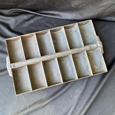Sale Photo Thumbnail #704: Very interesting, great to use as display for jewelry or buttons!