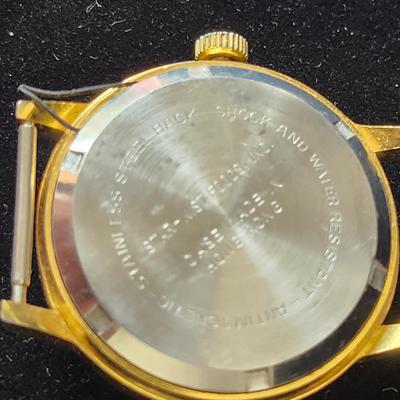 Sale Photo Thumbnail #580: from the 1970s, The watch only, there is no wristband.
Swiss Movement, it is not working.  
The back has been removed (not by us), it may need a watchmaker to look at it.