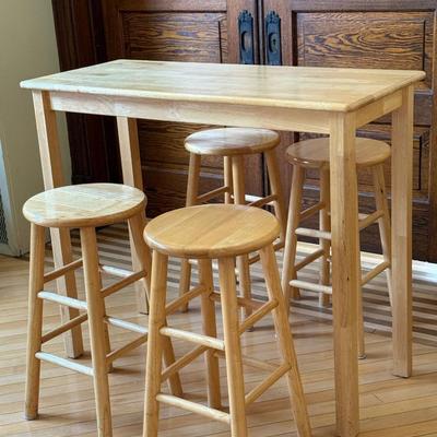 Maple table w/4 stools