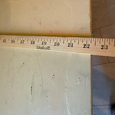 Table w/drop leaf