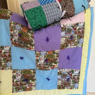 Twin tie quilt with tie lap cover
