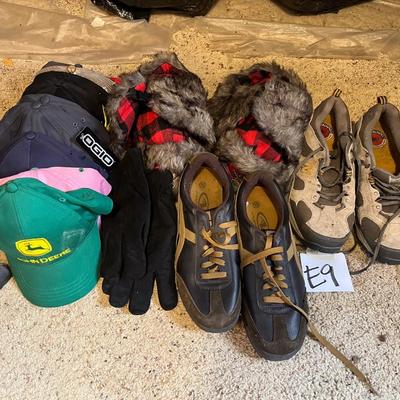 Sale Photo Thumbnail #1205: Hats, shoes, gloves