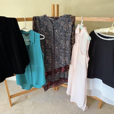 Beautiful brand clothing, size 10 or Medium
