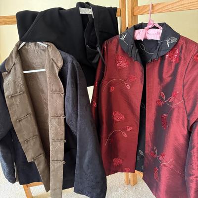 Chinese Formal clothing, size M