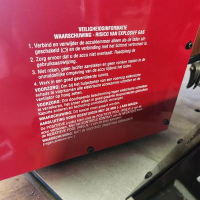 Snap-on Battery Charger Model YAH1220 Made for Germany W Step up Down Transformer Tested