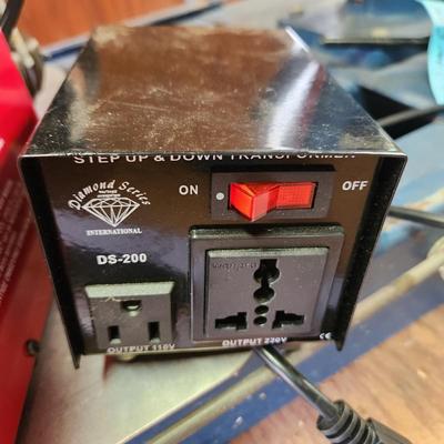 Snap-on Battery Charger Model YAH1220 Made for Germany W Step up Down Transformer Tested