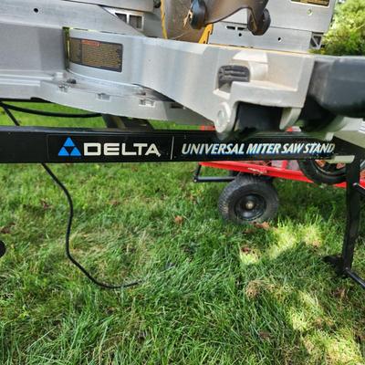 DeWalt DW718 12" Compound Miter Saw w a Delta Saw Stand
