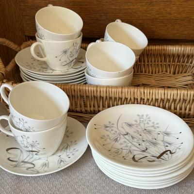Wedgwood Bone China made in England 24 pieces