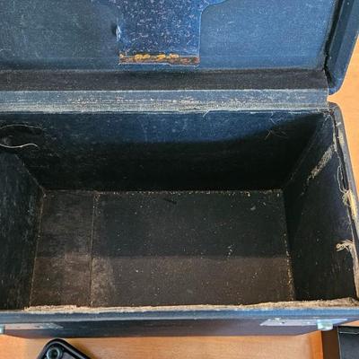 Sale Photo Thumbnail #76: in good condition
Including Carrying Case
