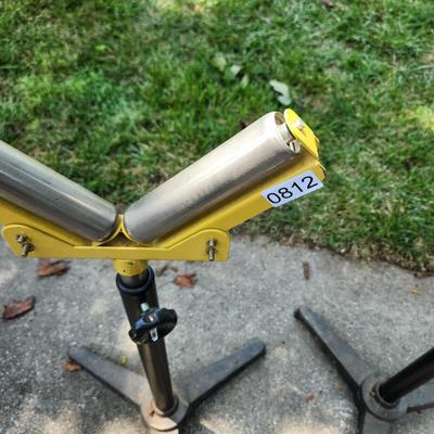 2 Flat or V Type Rollers w Adjustable Heights