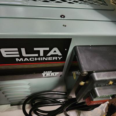Delta Machinery Down Draft Table and Sand Trap 50-880 NOS