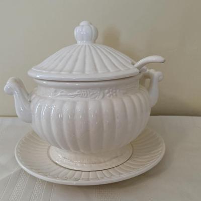 Vintage Ceramic serving bowl/cover/ladle