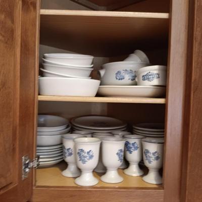 A HUGE COLLECTION OF PFALTZGRAFF DINNERWARE AND SERVING PIECES
