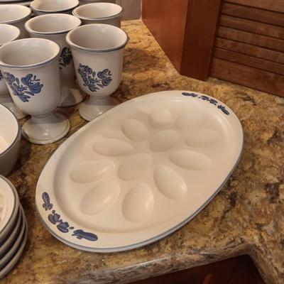 A HUGE COLLECTION OF PFALTZGRAFF DINNERWARE AND SERVING PIECES