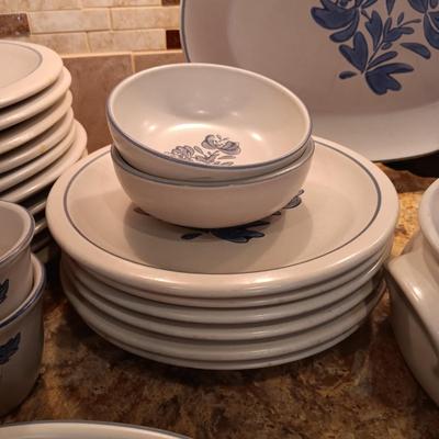 A HUGE COLLECTION OF PFALTZGRAFF DINNERWARE AND SERVING PIECES