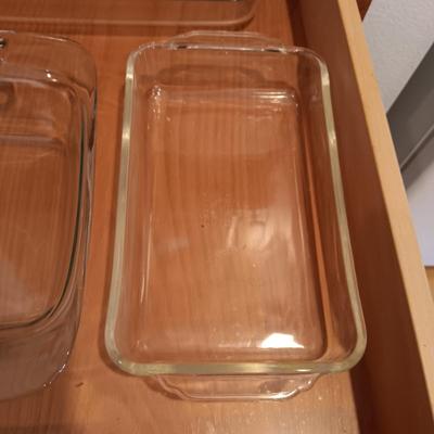 3 GLASS BAKING DISHES