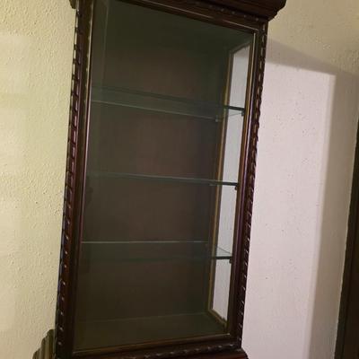 Wall ornate curio