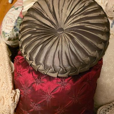 Decorator pillows