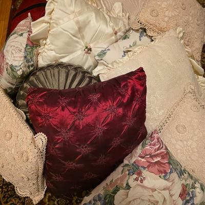 Decorator pillows