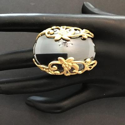 Beautiful Chunky glow by Sheila FajI hematite brushed, 18 karat gold plated