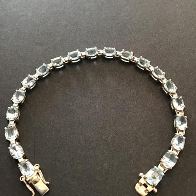 Beautiful silver 925 tennis bracelet with aqua blue rhinestones
