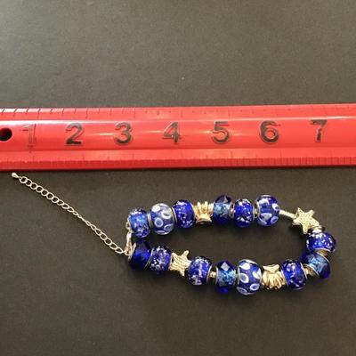 Beautiful silver tone and blue glass beaded bracelet