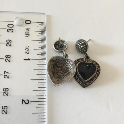 Beautiful vintage heart dangle earrings