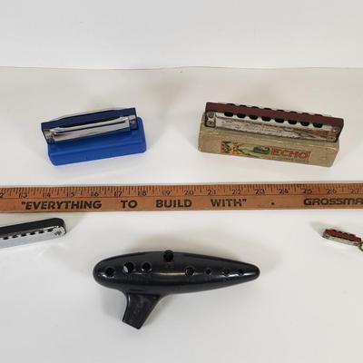 LOT 81: Vintage Instrument Lot of Ocarina and Size Variety of Four Harmonica's