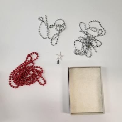 LOT 89: Assortment of Christmas Decorations