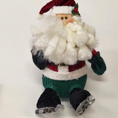 LOT 89: Assortment of Christmas Decorations