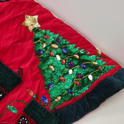 LOT 90: Variety of Christmas Themed Decorations