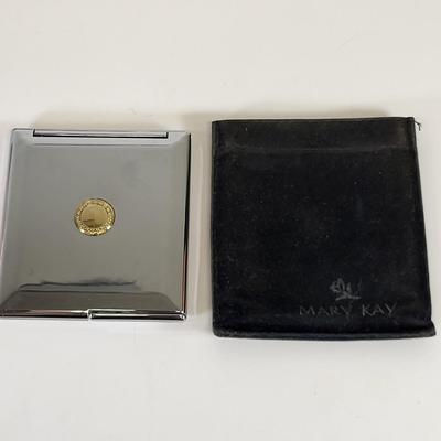 LOT 91: Vanity Lot Including Perfume, Mirrors and More