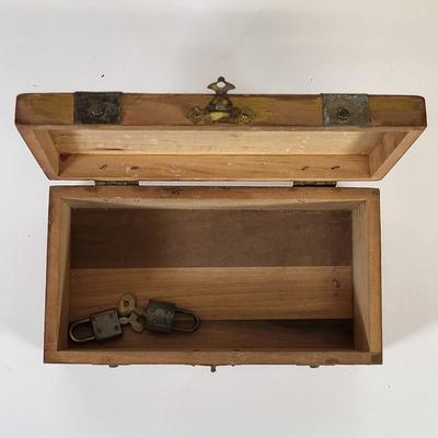 LOT 93: Diverse Vintage Lot of Jewelry Boxes and Register