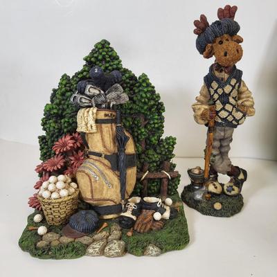 LOT 94: Various Golf Themed Items Including Mugs, Desk Novelties and More