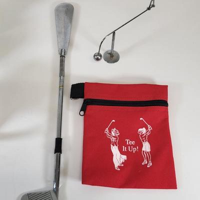 LOT 94: Various Golf Themed Items Including Mugs, Desk Novelties and More