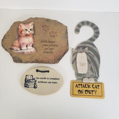 LOT 101: Cat Collection; Wall Hangings with Goebel Victoria Ashlea Original Doll