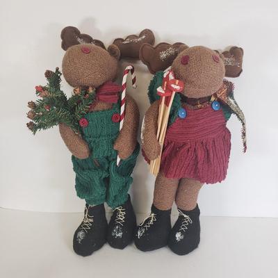 LOT 102: Christmas Decor; Lefton China, Mikasa Dish, Bells of Noel Carolites & More