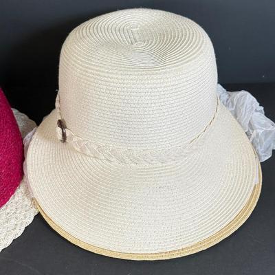 LOT 111: Collection of Visors & Sun Hats