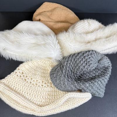 LOT 112: Ladies Winter Hats