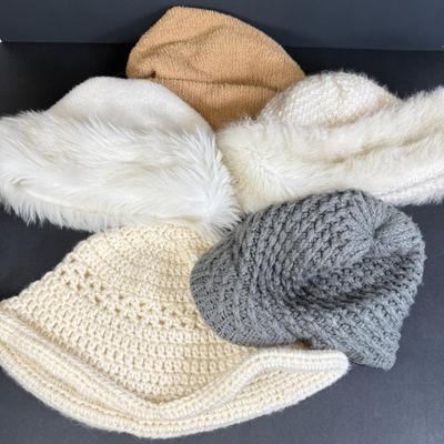 LOT 112: Ladies Winter Hats