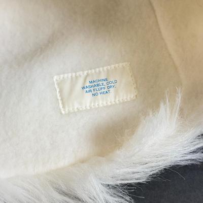 LOT 112: Ladies Winter Hats