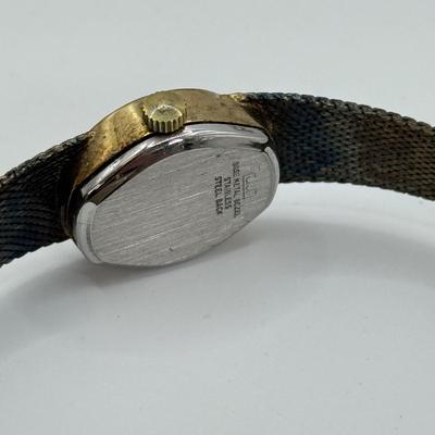 LOT 118: Collection of Petite Vintage Watches