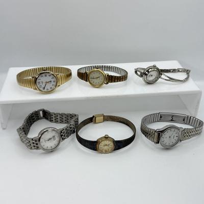 LOT 118: Collection of Petite Vintage Watches