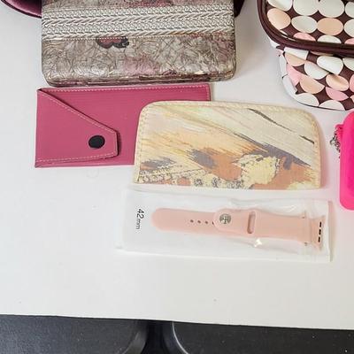 LOT 124: Lot of Various Purses and Wallets